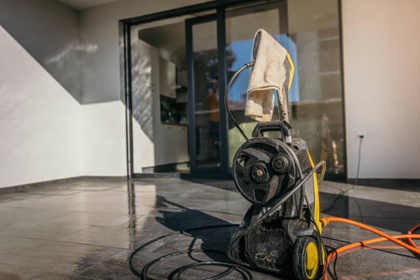 Best Graffiti Removal  in Wewahitchka, FL